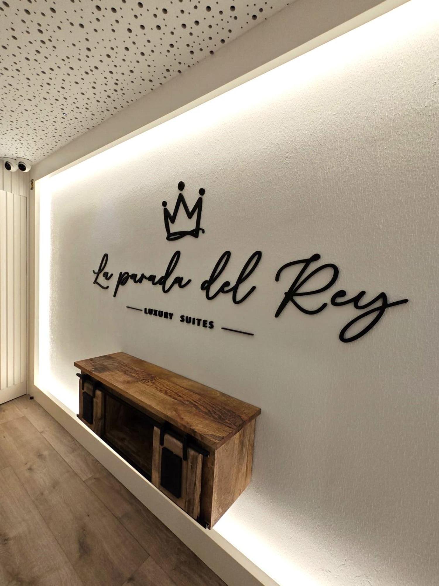 La Parada Del Rey - Luxury Suites Plasencia Kültér fotó