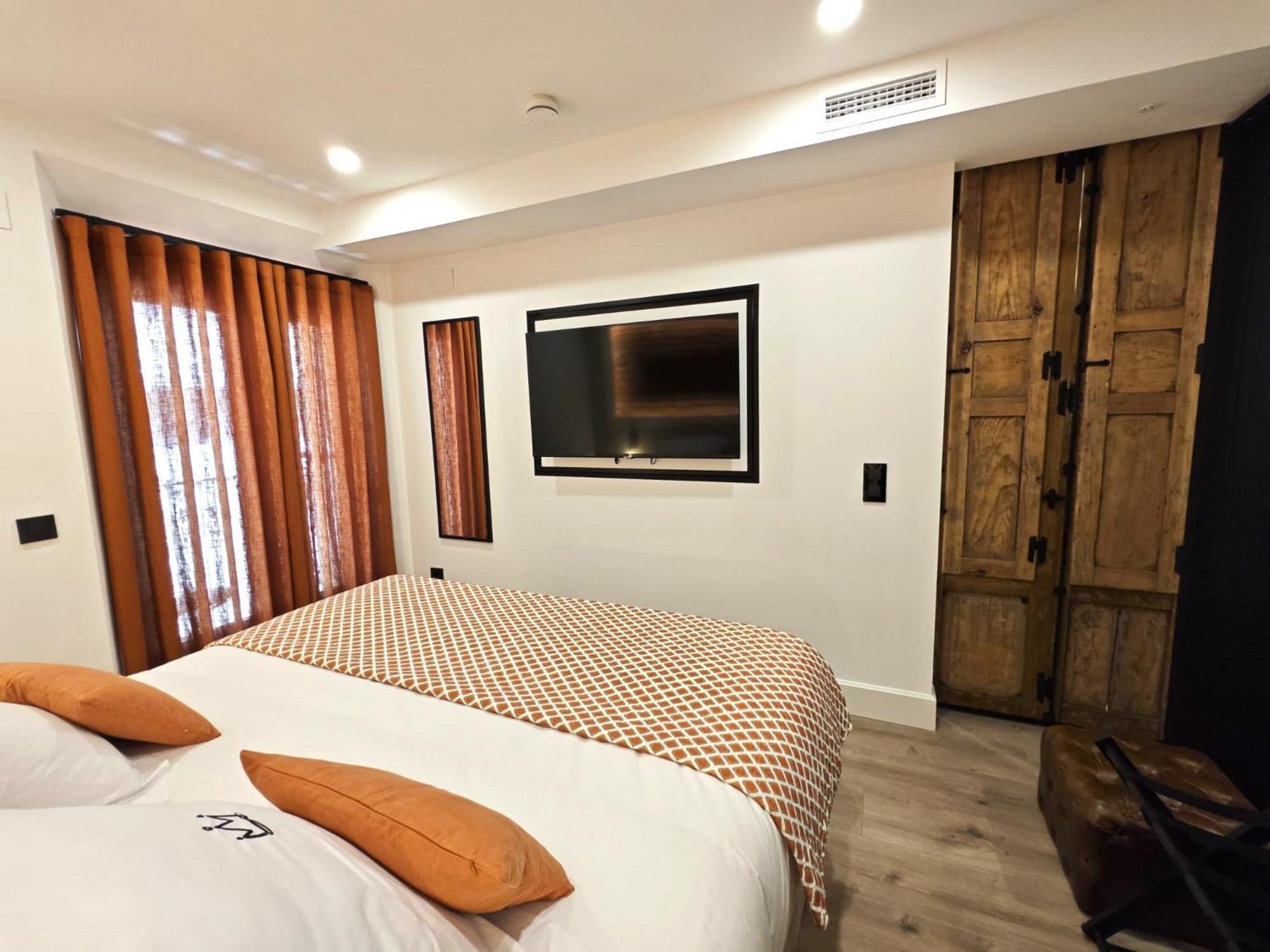 La Parada Del Rey - Luxury Suites Plasencia Kültér fotó