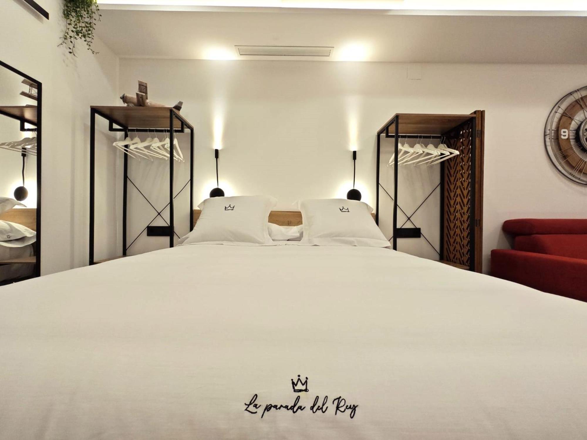 La Parada Del Rey - Luxury Suites Plasencia Kültér fotó
