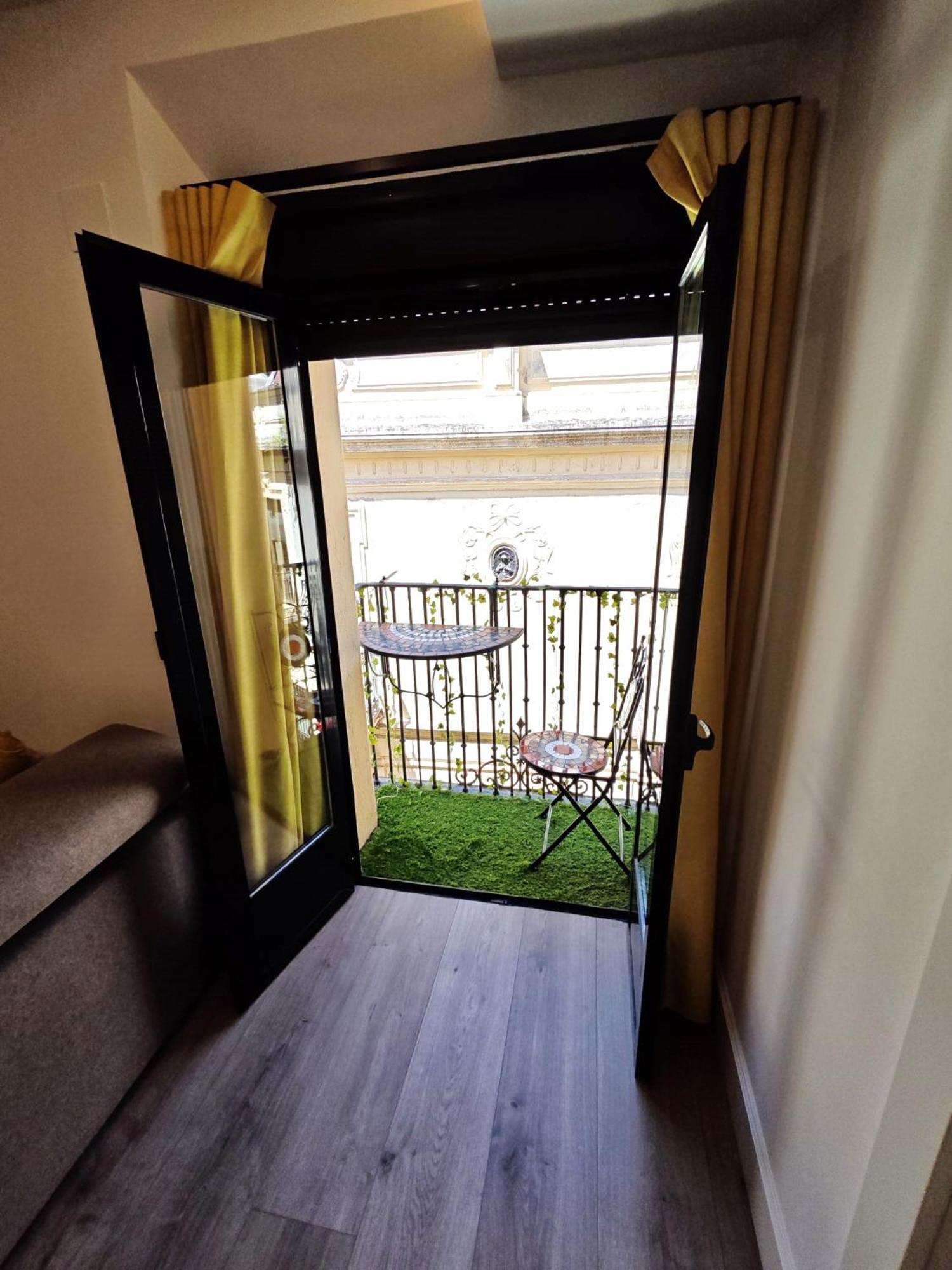 La Parada Del Rey - Luxury Suites Plasencia Kültér fotó