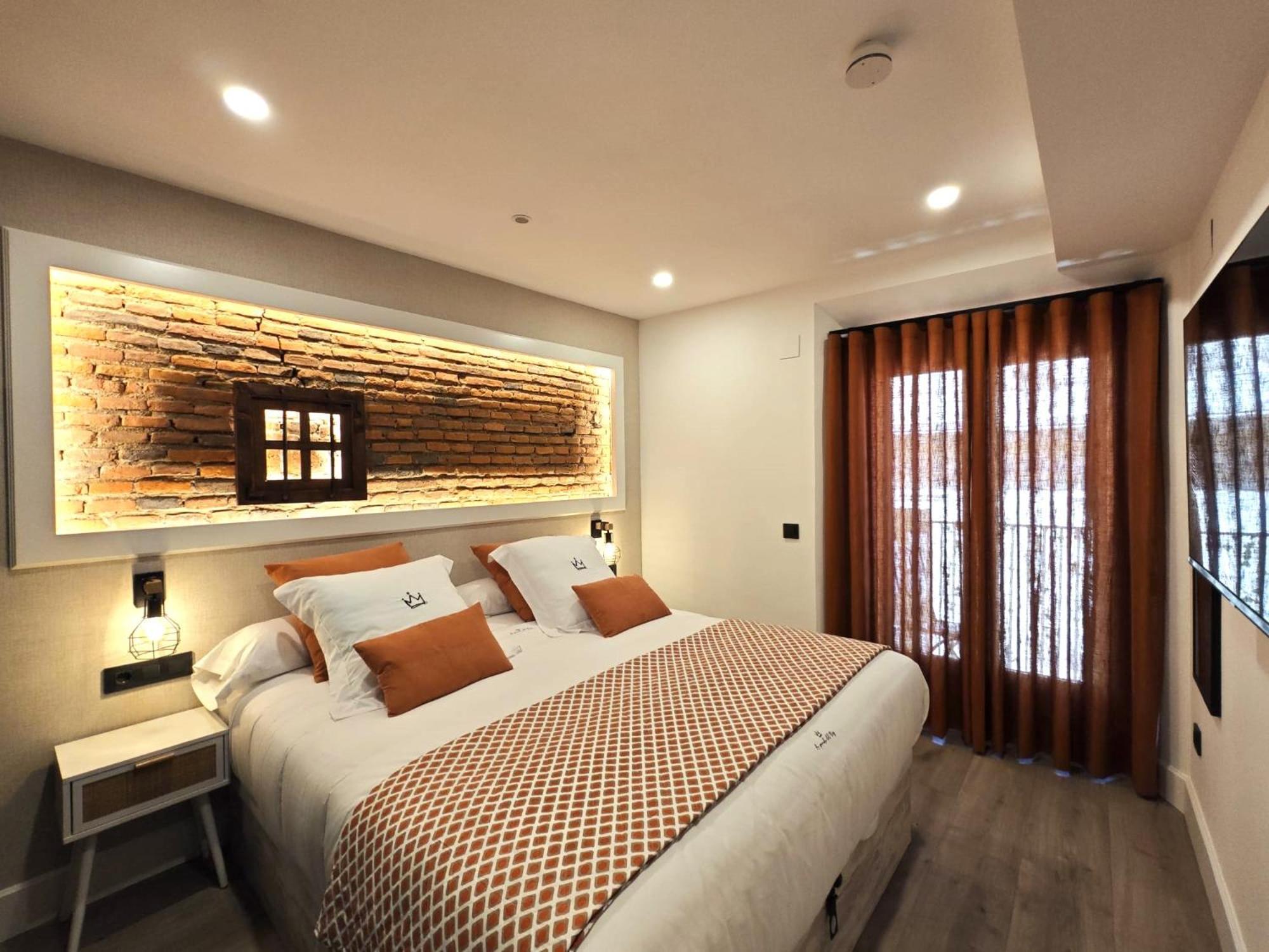 La Parada Del Rey - Luxury Suites Plasencia Kültér fotó